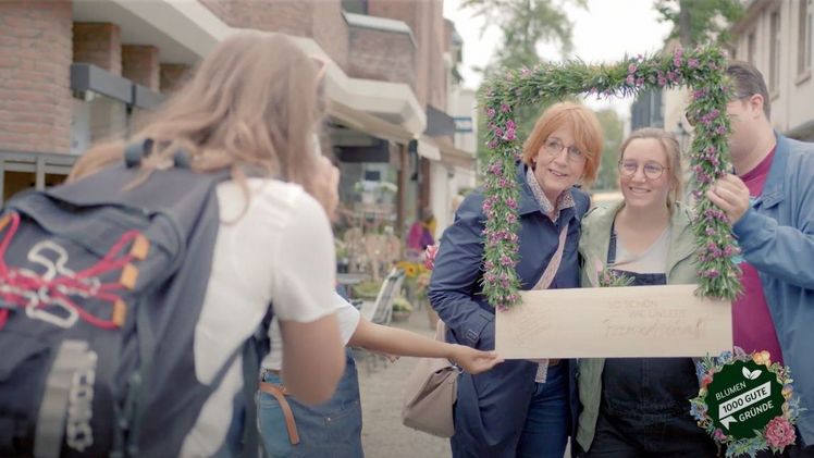 Die Initiative "Blumen – 1000 gute Gründe" setzt sich dafür ein, das Image der Produkte aufzufrischen, Menschen wieder stärker für Blumen und Pflanzen zu begeistern und ihnen neue, spannende Kaufanlässe aufzuzeigen. Bild: "1000 gute Gründe".