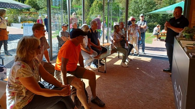 Referent Sascha Calmbach beim Vortrag. Bild: VGL-BW.