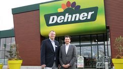 Michael Hofer (Marktleitung) und Thomas Martin (Regionsleitung). Bild: Katharina Fröschl-Roßboth.