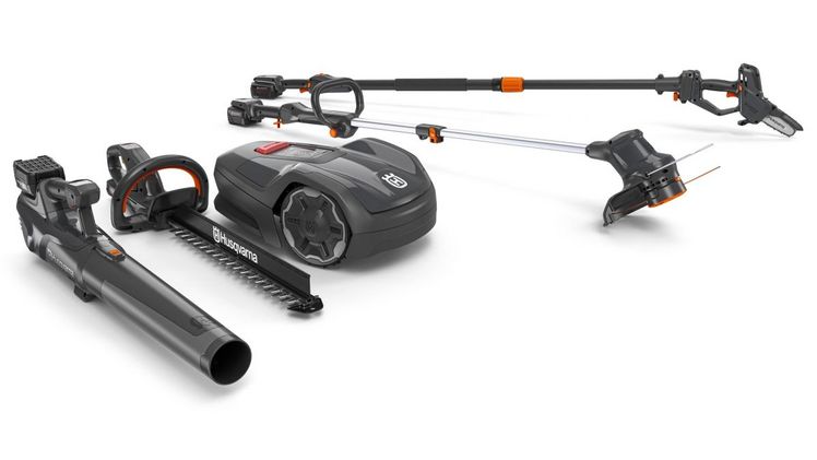 Aspire lautet die Antwort von Husqvarna auf die Nachfrage von Hobbyanwendern mit kleinen Gärten (< 500 m²) und wenig Platz, die einen hohen Anspruch an modernes Design und Leistung haben. Bild: Husqvarna. Aspire lautet die Antwort von Husqvarna auf die Nachfrage von Hobbyanwendern mit kleinen Gärten (< 500 m²) und wenig Platz, die einen hohen Anspruch an modernes Design und Leistung haben. Bild: Husqvarna.