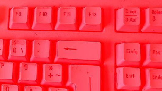 Europaweit wurden in den letzten zwei Jahren 82% der Unternehmen in den drei großen Wirtschaften Europas Opfer von Cyberattacken. Bild: GABOT.