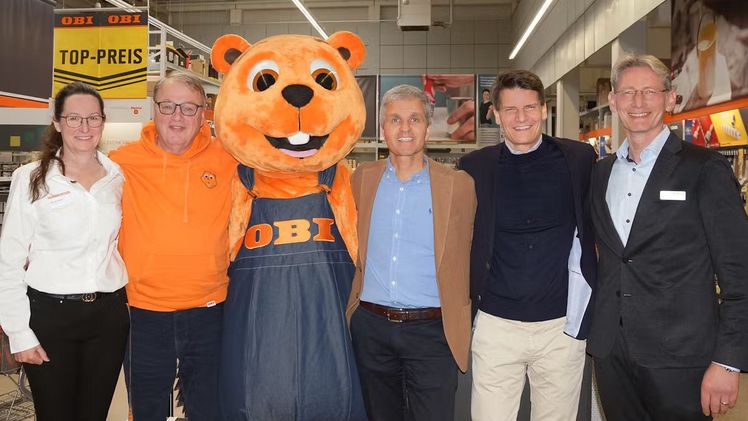 OBI Metzingen feiert mit 140 geladenen Gästen seine Eröffnung. Bild: OBI.