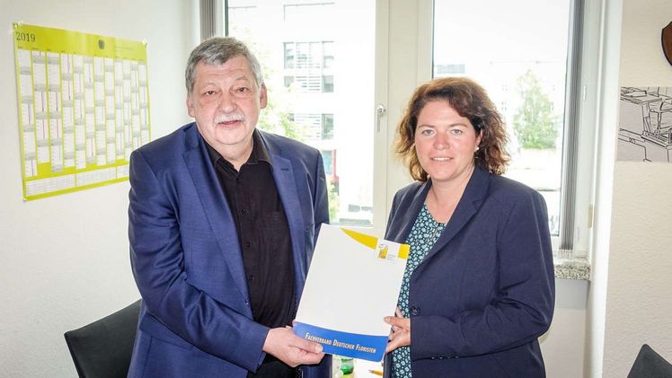 FDF-Präsident Helmuth Prinz im Austausch mit CDU-Politikerin Kerstin Vieregge. Bild: FDF.