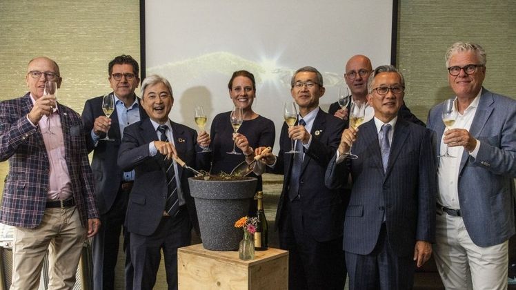 Die symbolische Saat von DENSO und Certhon, die für eine gemeinsame und fruchtbare Zukunft steht. Bild: Certhon.