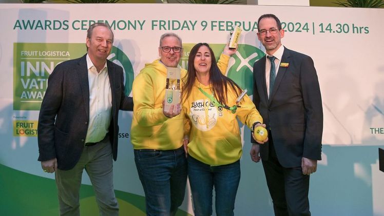 Die „Zucchiolo“ der spanischen Firma Unica Fresh überzeugte das Fachpublikum der FRUIT LOGISTICA 2024 und wird als Gewinner des FLIA geehrt. Foto: Messe Berlin.