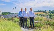 Ulrich Schäfer (re.) und Dieter Schenk (li.) übergeben Zinco in die bereits seit Januar 2026 etablierte Geschäftsführung unter Djordje Spremic. Bild: Zinco GmbH.