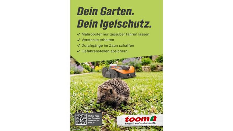 toom positioniert sich beim Igelschutz deutlich: Auch moderne Mähroboter ersetzten keine tierfreundlichen Mähzeiten. Bild: © toom Baumarkt.