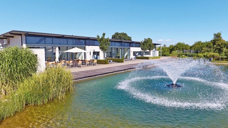 Die OASE Gruppe ist einer der führenden international agierenden Spezialisten für die Inszenierung und Behandlung von Wasser im privaten und öffentlichen Bereich. Bild: OASE.