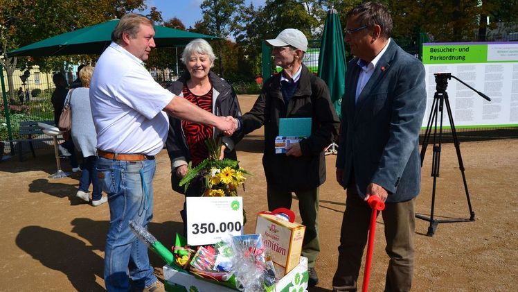 Am 21.09.2017 verzeichnete die 4. Thüringer Landesgartenschau in Apolda den 350.000sten Besuch in der Herressener Promenade.  