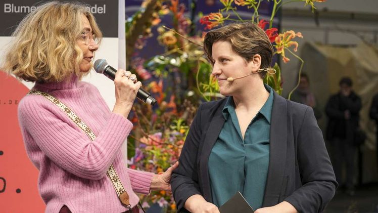 Nicola Fink und Elisabeth Schoenemann in der FDF-World auf der IPM ESSEN 2025. Bild: by Reinhold Krossa.