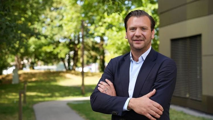 Benedikt Mangold übernimmt Leitung des Segments BayWa-Technik. Bild: BayWa AG.