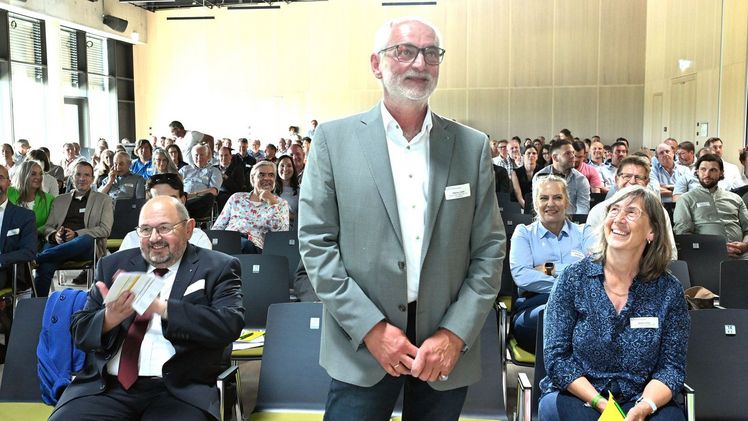 Die Mitglieder des VGL Bayern bei der Wahl von Dietmar Lindner zum neuen Verbandspräsidenten. Bild: Astrid Schmidhuber, VGL Bayern.