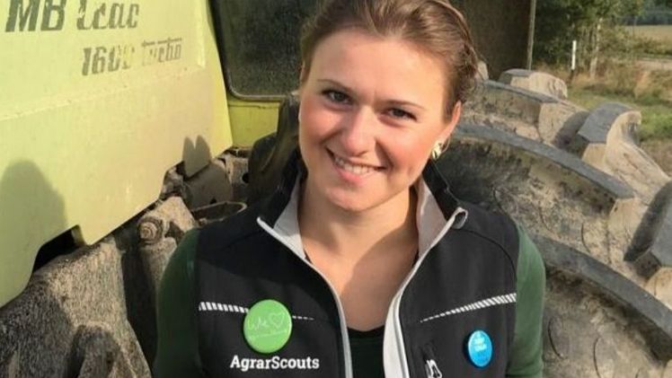Die Projektverantwortliche Henriette Keuffel bezeichnet sich selber als Agrarscout-Mutti. Sie koordiniert, organisiert und betreut die Agrarscouts an Messeauftritten oder leitet selber Schulungen. Am liebsten ist sie selber als Agrarscout unterwegs. Bild: zVg. 