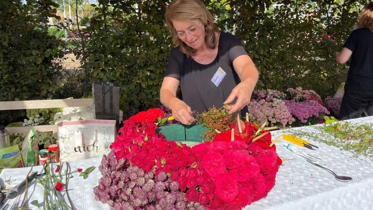 Offene Workshops Trauerfloristik auf der BUGA  - publikumsnah und ohne Hemmschwelle. Bild: © Ina, Sperl, Deutsche Bundesgartenschau-Gesellschaft.