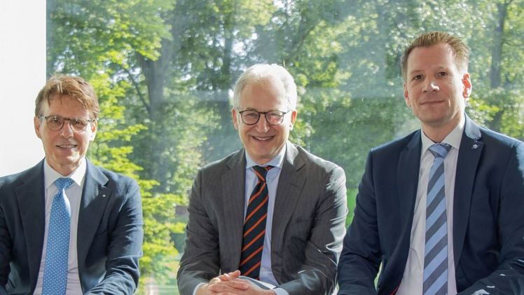 Von links: Bernd Wehming, Moritz Böcking und Damian Ikemann. Bild: Klasmann-Deilmann.