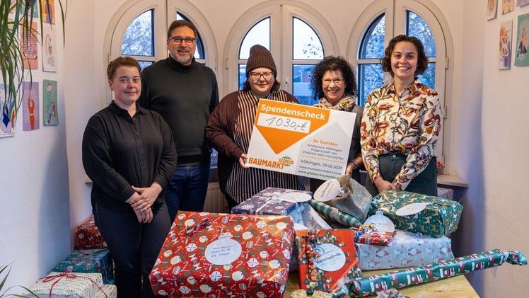 Spendenübergabe an das Kinderhaus Völklingen. Bild: Globus Baumarkt.
