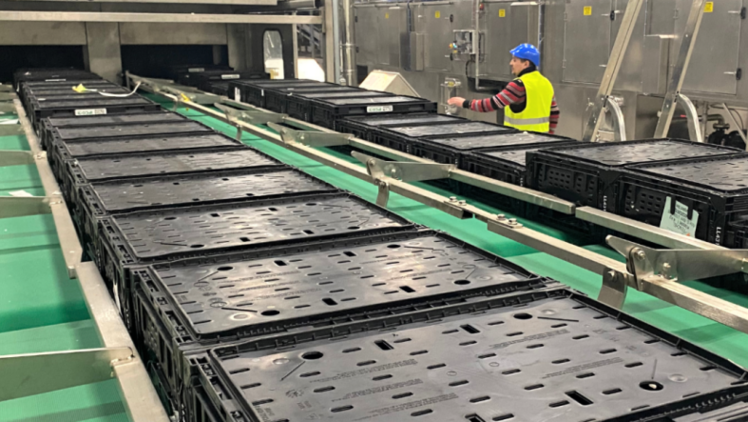 IFCOs Hightech-Service-Center setzt Maßstäbe in Sachen Nach­haltig­keit und Automatisierung. Bild: IFCO.