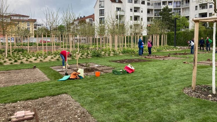 Angarteln in den "Bürgergärten". Bild: LGS Kirchheim.