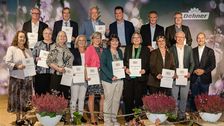 Jubilarsehrung für 40 und 50 Jahre Dehner-Zugehörigkeit. Bild: © Foto-Studio Herzig.