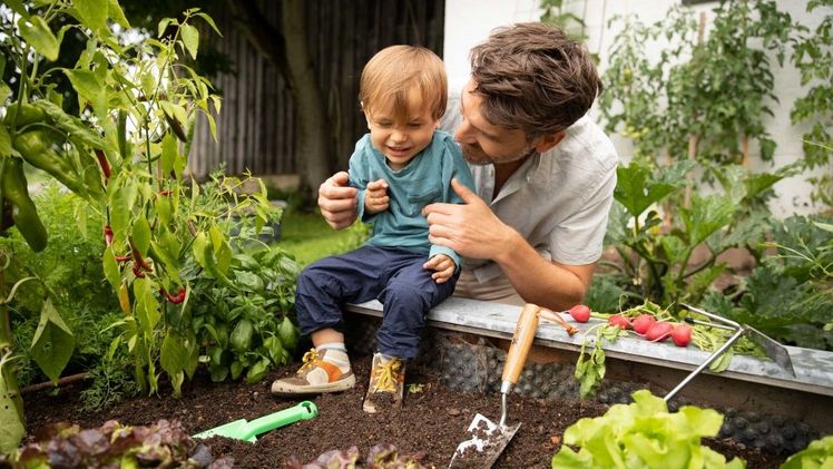 Evergreen Garden Care möchte mit seinem bestehenden Sortiment und den Produktneuheiten 2023 Gartenfreunde dazu animieren, ihre eigene grüne Oase zu schaffen und zu pflegen. Bild: © Evergreen Garden Care.