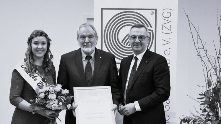 Wurde 2019 für sein Engagement mit der ZVG-Ehrennadel in Gold geehrt: Hennig Sannemann (1951-2022). Bild: ZVG.