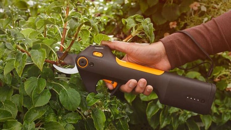 Akku-Gartenschere L Bypass. Bild: Fiskars.
