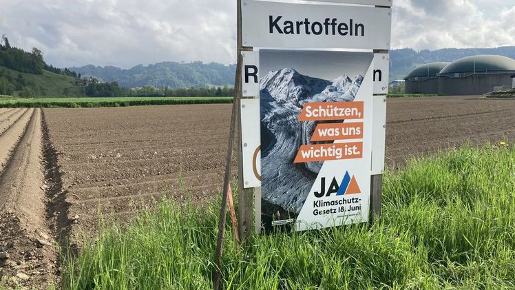 Plakat des Landkomitee zum Klimaschutzgesetz. Bild: lid.ch.