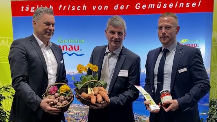 v. l. n. r.: Johannes Bliestle, Geschäftsführer, Christian Müller, stellv. Geschäftsführer und Johannes Groß, stellv. Vertriebsleiter. Bild: Reichenau-Gemüse.