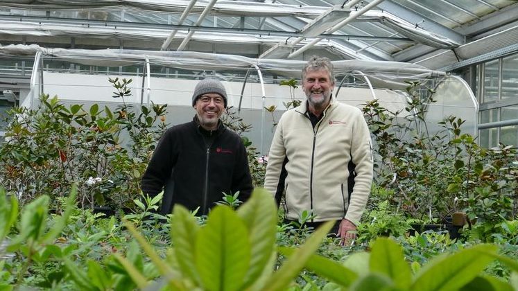 Dr. Hartwig Schepker und Martin Monthofer. Bild: Rhododendronpark Bremen.