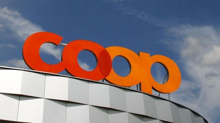 Coop-Mitarbeitende profitieren 2025 erneut von höheren Löhnen. Bild: Coop.