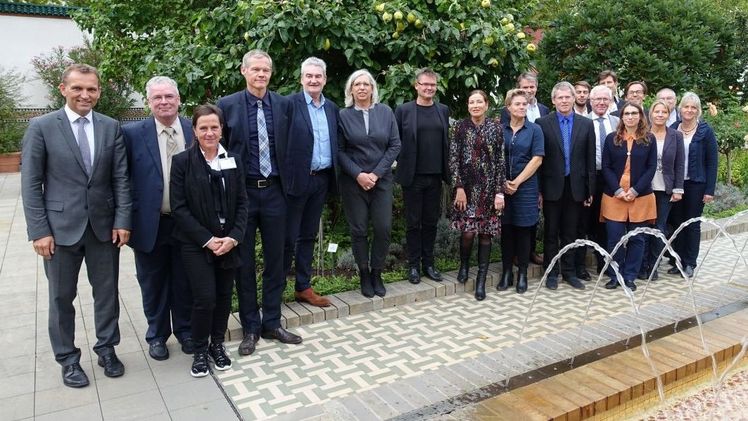 Am Nachmittag des 15. September 2017 wurde der aktuelle Europäische Gartenpreis 2017/2018 an acht Preisträger aus acht Ländern vergeben. Bild: EGHN.