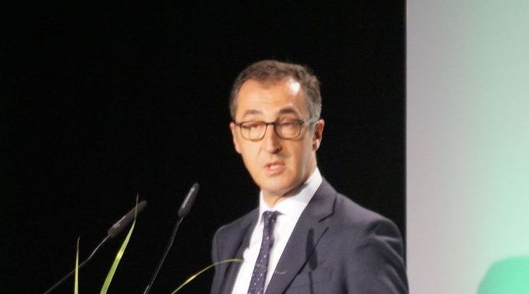 Bundeslandwirtschaftsminister Cem Özdemir auf der Veranstaltung "Zukunft Moor". Bild: GABOT.
