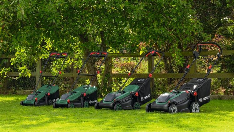 Ideale Gartenpflege mit Rasenmähern von Bosch. Bild: Robert Bosch Power Tools GmbH.