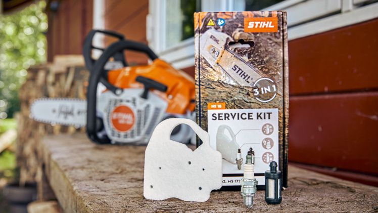 Mit Luftfilter, Zündkerze und Kraftstofffilter enthalten die spezifisch auf die verschiedenen Geräte abgestimmten STIHL Service Kits alle wesentlichen Komponenten für einfache Standard-Wartungen. Bild: STIHL.