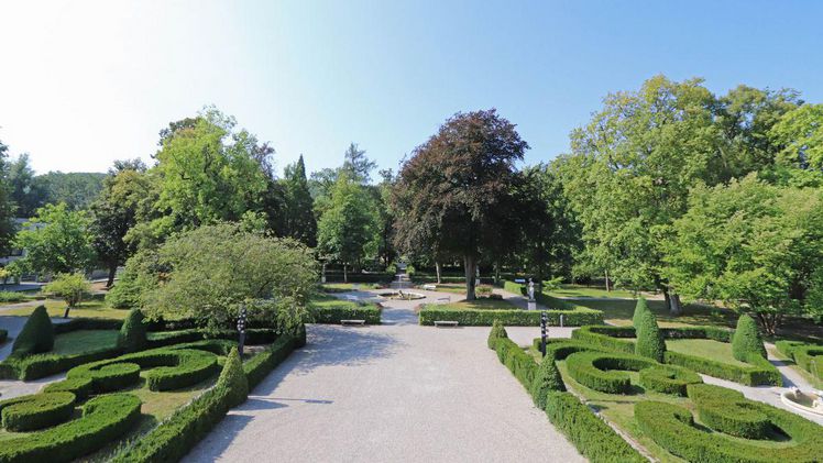 Der Hofgarten in Eichstätt diente als Pilotgebiet für die Anwendung eines Berechnungsmodells, mit dem sich das Allergiepotenzial einer Parkbepflanzung bestimmen lässt. Bild: Schulte Strathaus/upd.