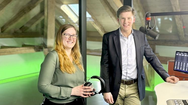 Geschäftsführer Richard von Herman im Aufnahmestudio von Klassik Radio. Bild: Neudorff.