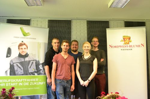 Begrüßung der neuen Auszubildenden am Standort Wiesmoor, von links: Manuel Stöhr, Jörg Aden, Onno Overlander, Vanessa Sievers und Malte Hannover.