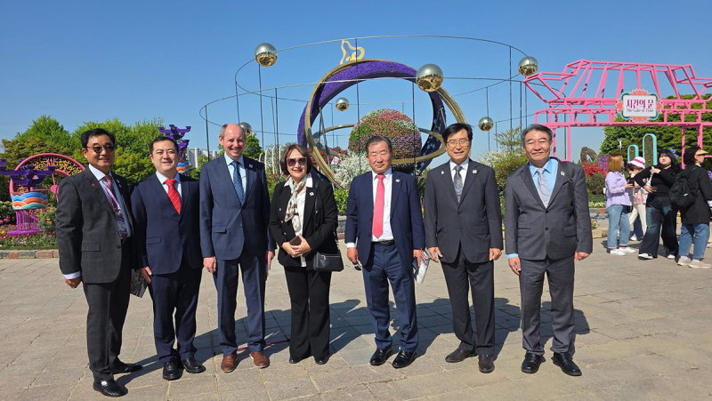 Vertreter des AIPH-Expo-Komitees und koreanische AIPH-Mitglieder besuchen die "International Horticulture Goyang Korea 2026". Bild: AIPH.